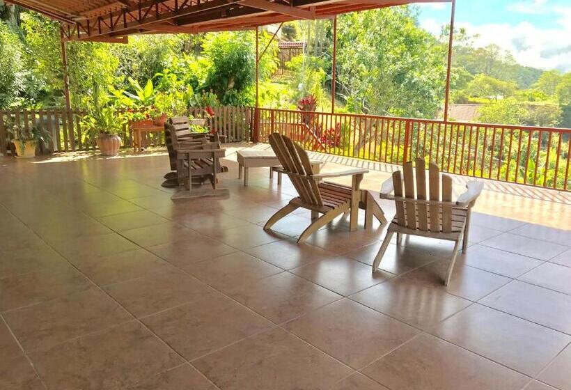 تختخواب و صبحانه Ladera