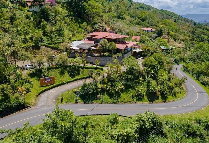 تختخواب و صبحانه Ladera