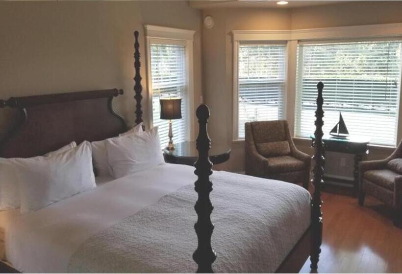 Crown Mansion Boutique Hotel & Villas