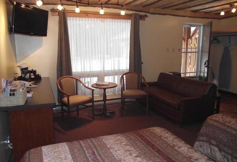 Forest Motel & Woodland Retreat