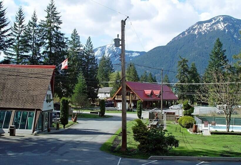 Holiday Motel & Rv Resort