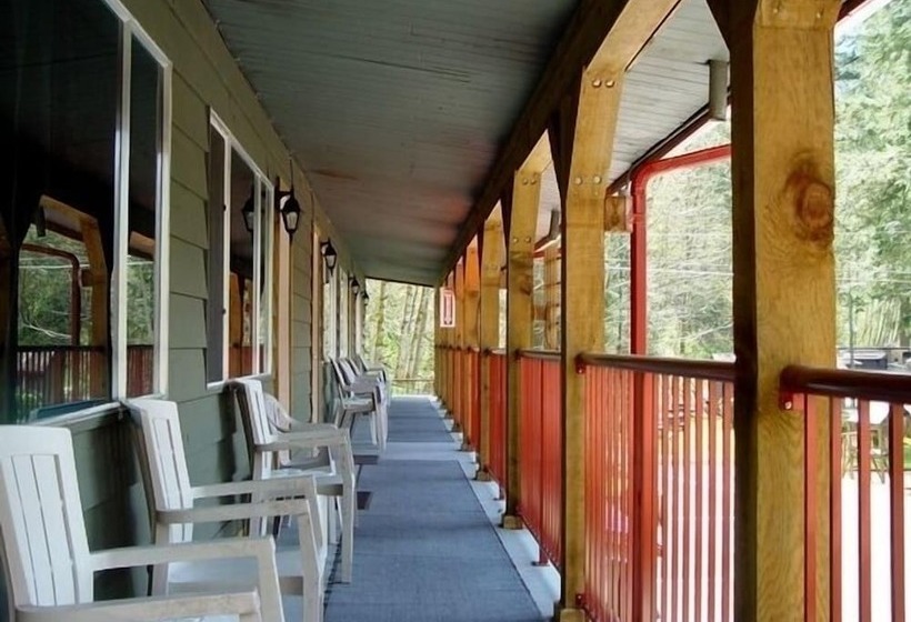 Holiday Motel & Rv Resort