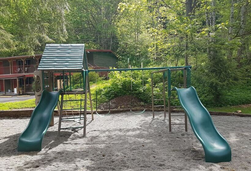 Holiday Motel & Rv Resort