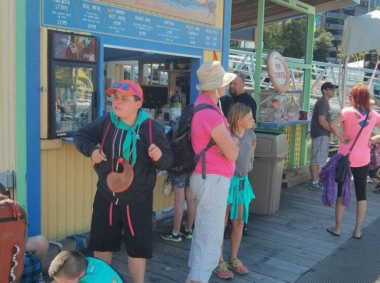 هتل A Float Home B&b In Fisherman’s Wharf