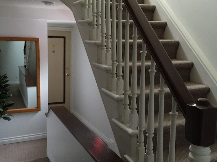 فندق Ada S Guesthouse