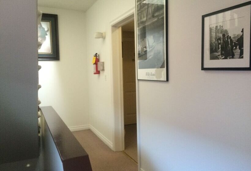 فندق Ada S Guesthouse