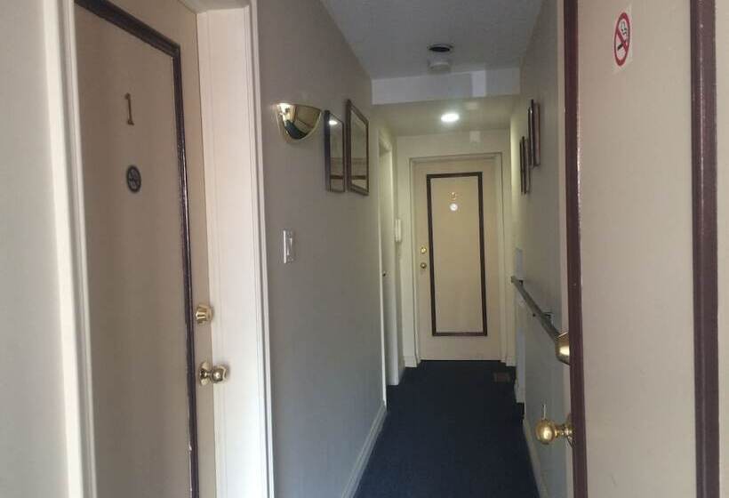 فندق Ada S Guesthouse