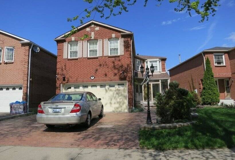 호텔 All Seasons Bed & Breakfast