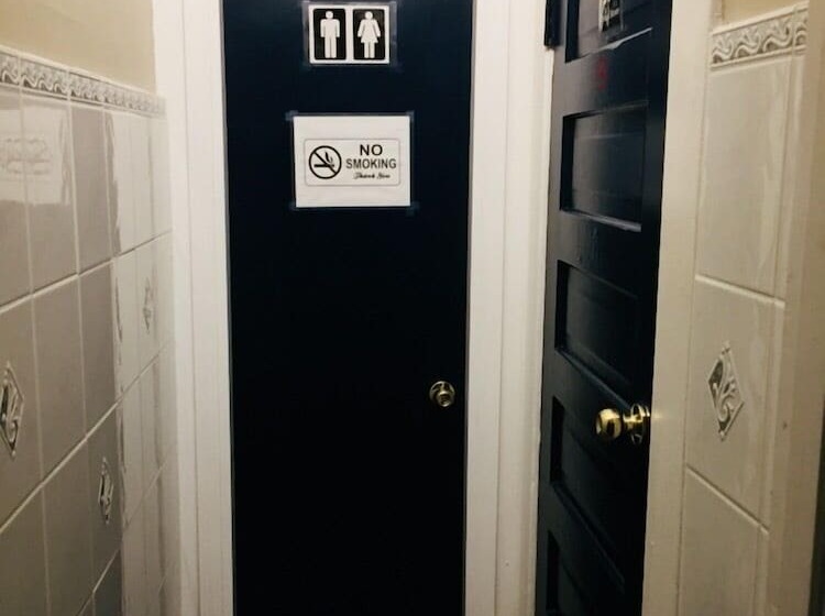 酒店 Ambassador Hostel