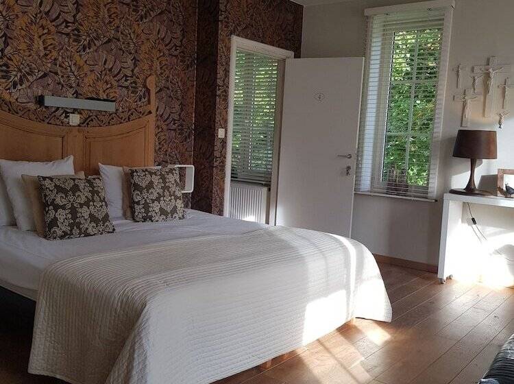 ホテル Au Nom De Dieu