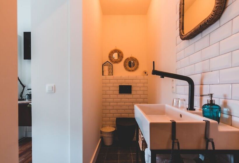 ホテル Au Nom De Dieu