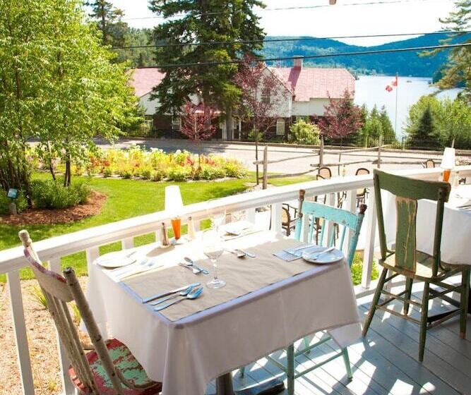 호텔 Auberge De La Tour Du Lac