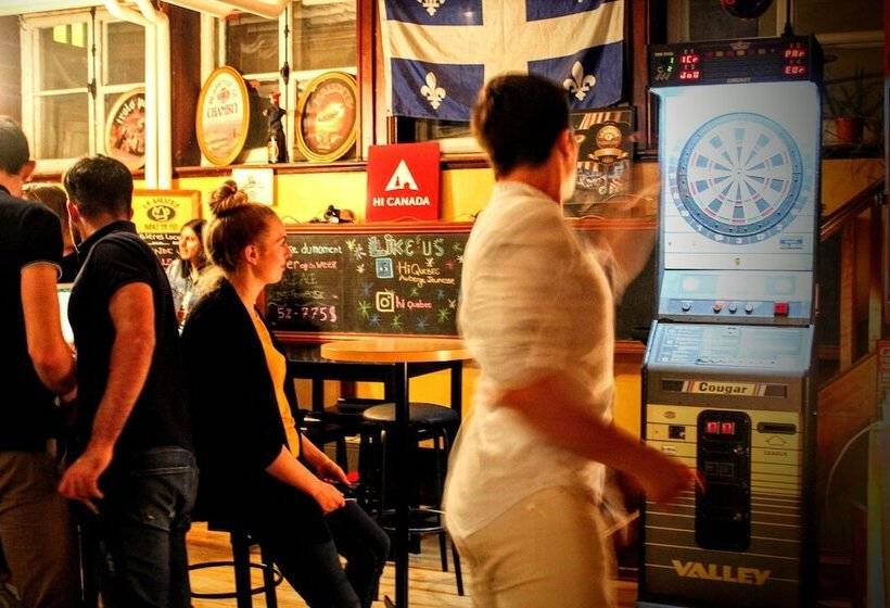 ホテル Auberge Internationale De Quebec   Hi Canada