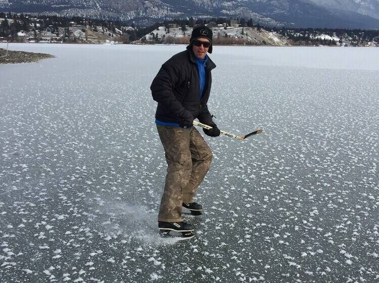 فندق Auberge Kicking Horse Guest House