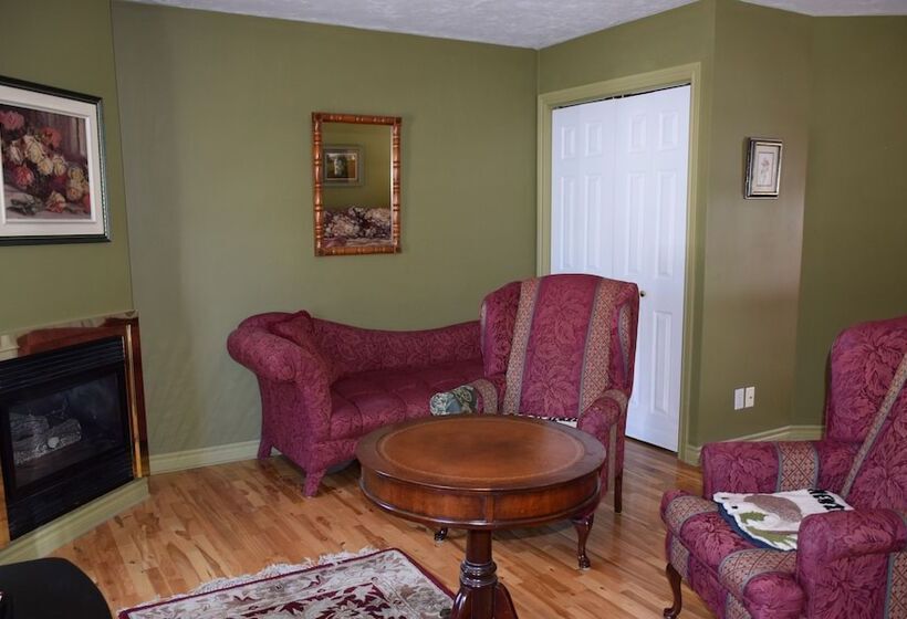 فندق Auberge Wild Rose Inn