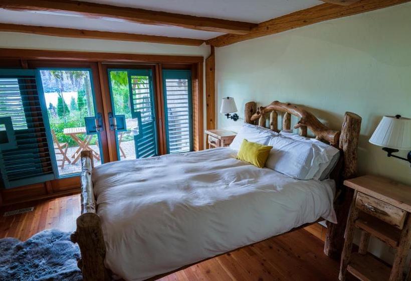 호텔 Bench d'Or Naramata