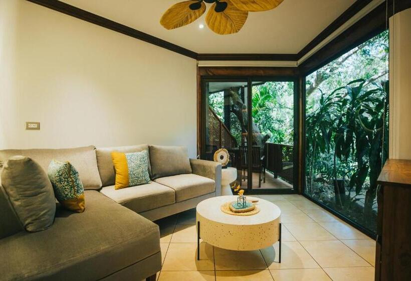 فندق Bosque Del Mar Playa Hermosa