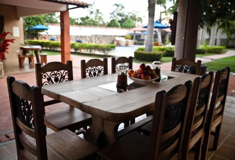 Отель Boutique Villas De San Sebastián