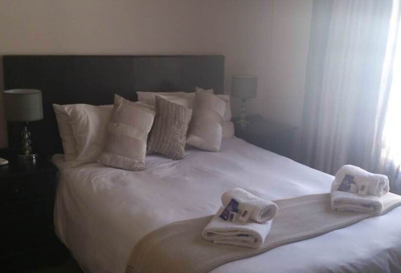 فندق Brebner House B&b