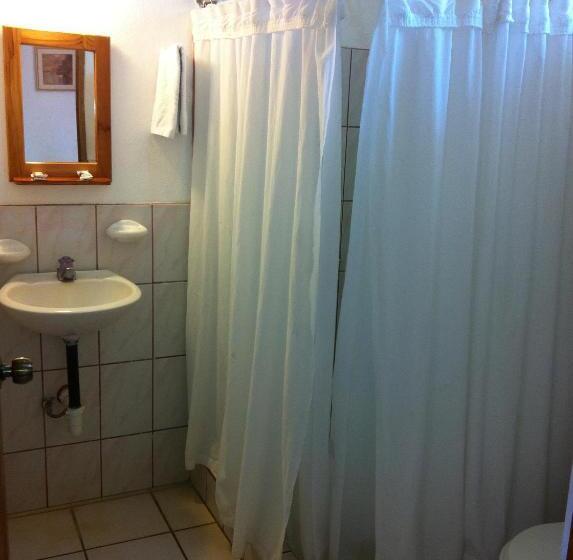 호텔 Cabinas El Colibri