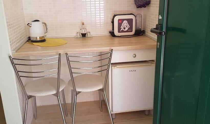 Отель Central Old Town Rooms