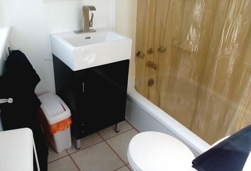 בית מלון כפרי Chameleon