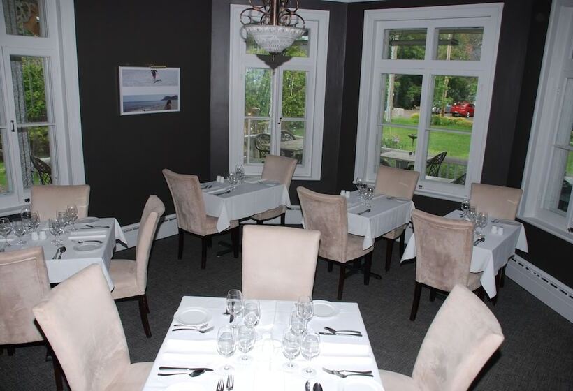 Отель Chez Truchon Bistro Auberge