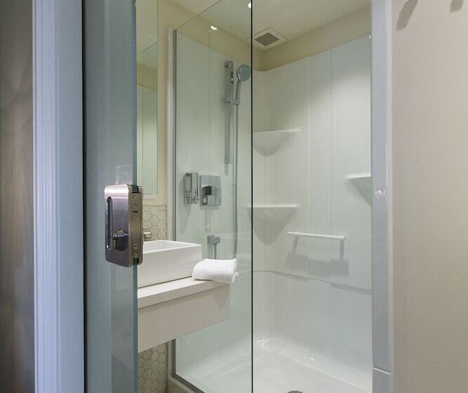 Отель Chez Truchon Bistro Auberge