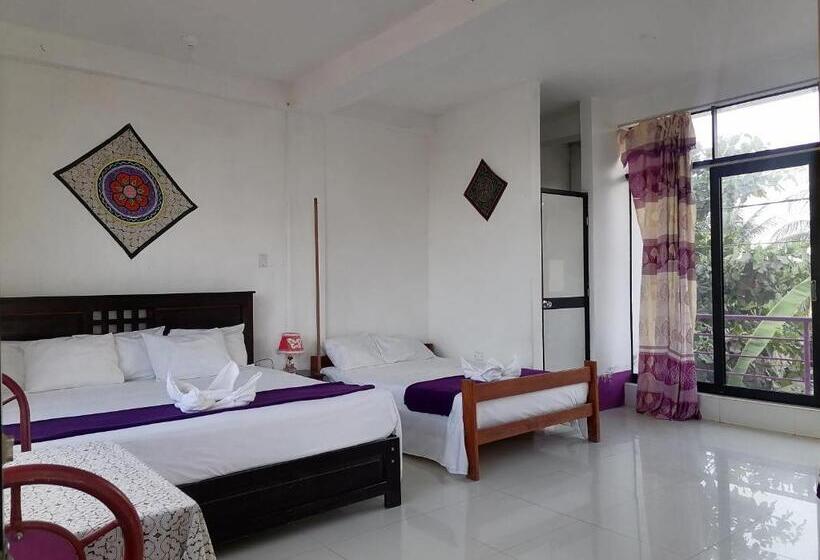 هتل Chimicuas House