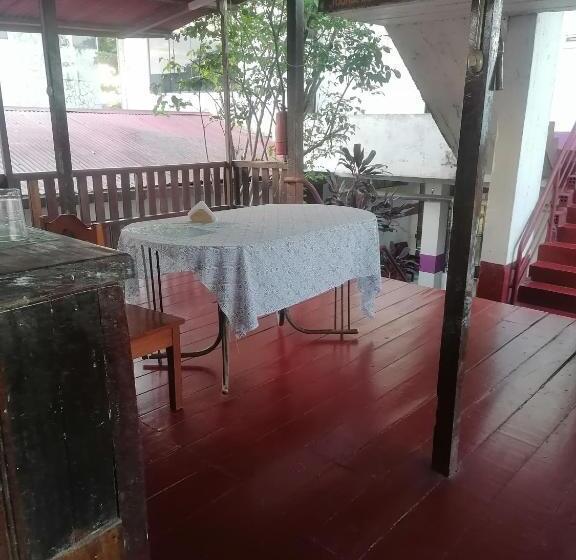 هتل Chimicuas House