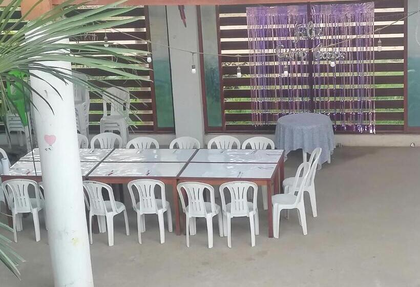 هتل Chimicuas House