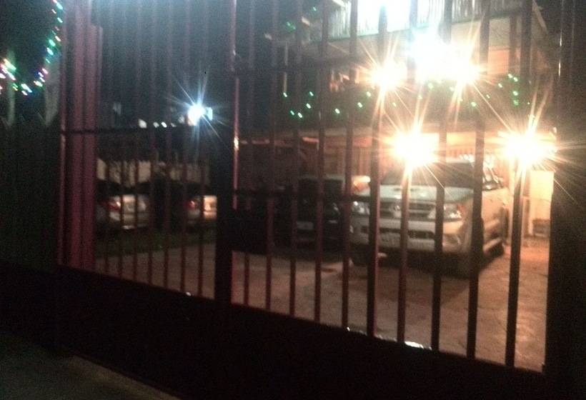 هتل Chimicuas House