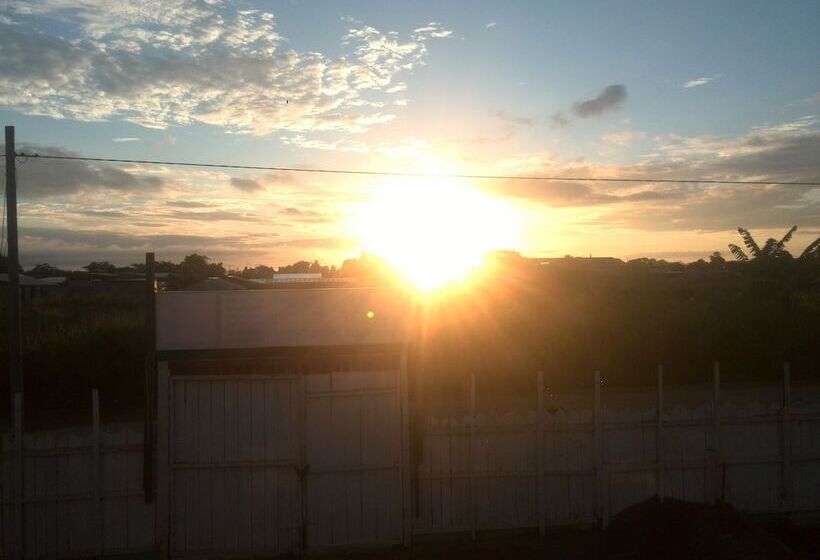 هتل Chimicuas House