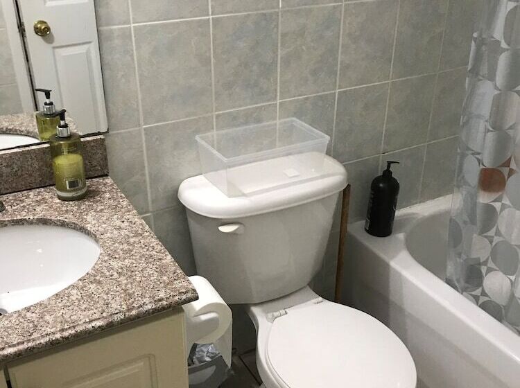 Отель Chinatown Travellers Home