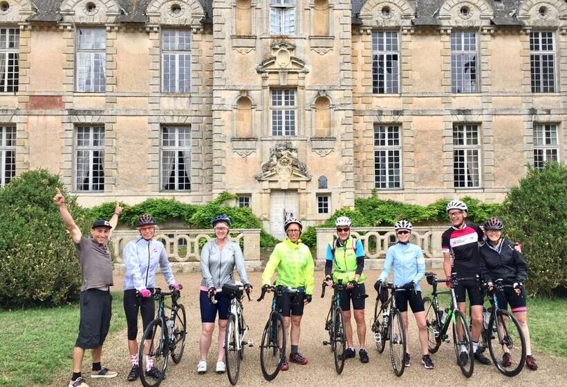 בית מלון כפרי Château De Saint Loup