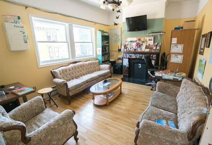 Отель City Hostel Hi St.john S