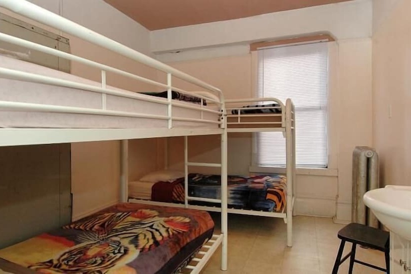 호텔 C&n Backpackers Hostel Vancouver