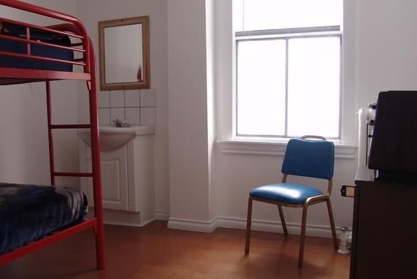 호텔 C&n Backpackers Hostel Vancouver