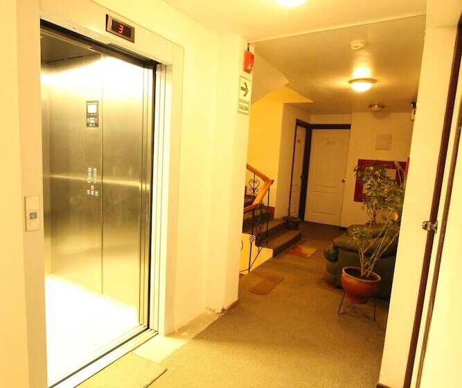 Отель Cordelius