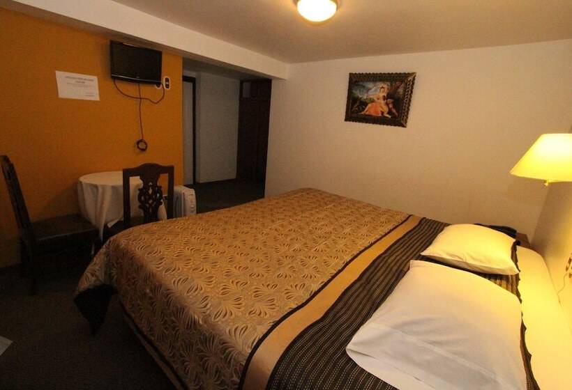 Отель Cordelius