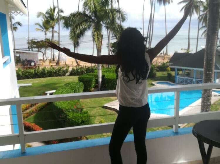 בית מלון כפרי Costarena Beach