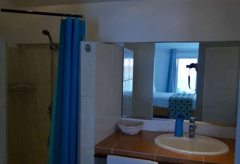 בית מלון כפרי Costarena Beach