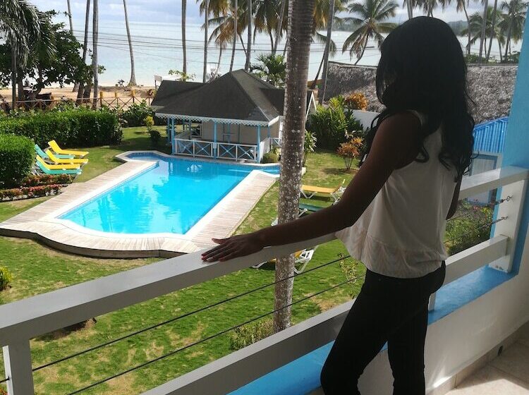 בית מלון כפרי Costarena Beach