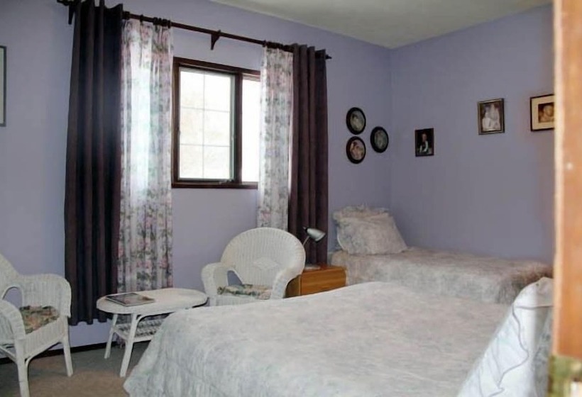 فندق Country Comfort Bed & Breakfast