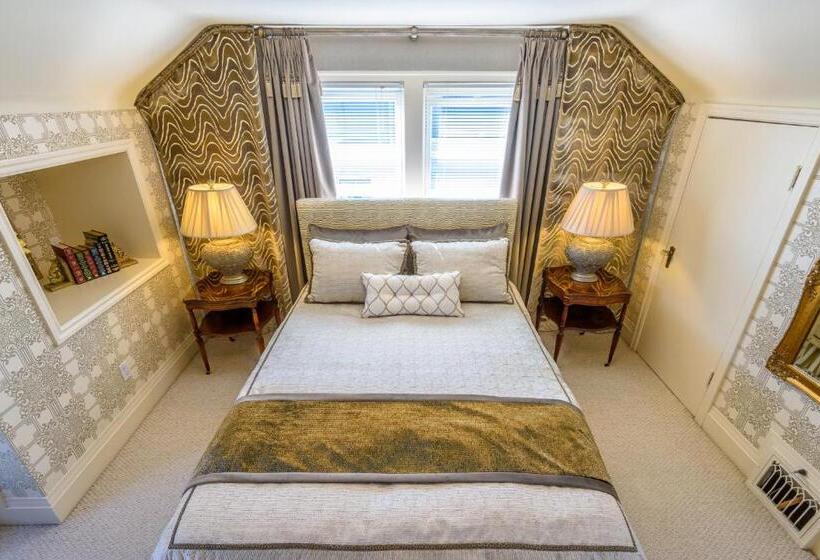 هتل Crystal S View Bed & Breakfast