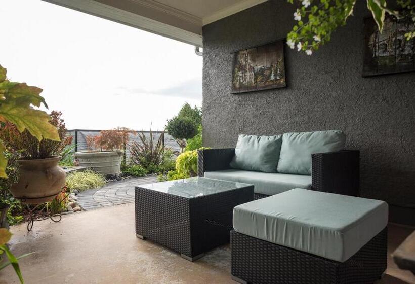 ホテル Crystal S View Bed & Breakfast