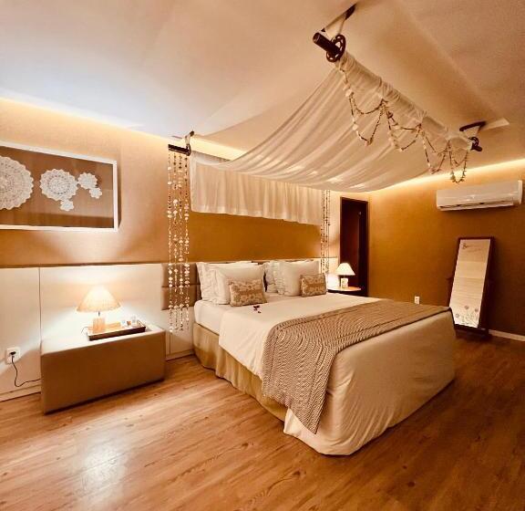 בית מלון כפרי Dolphin