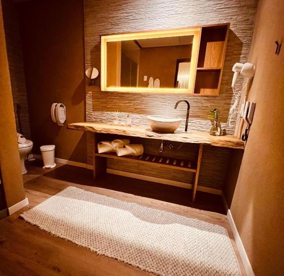 בית מלון כפרי Dolphin