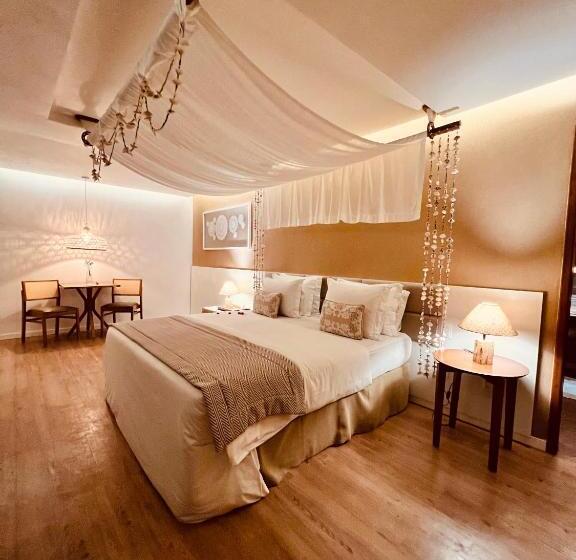 בית מלון כפרי Dolphin