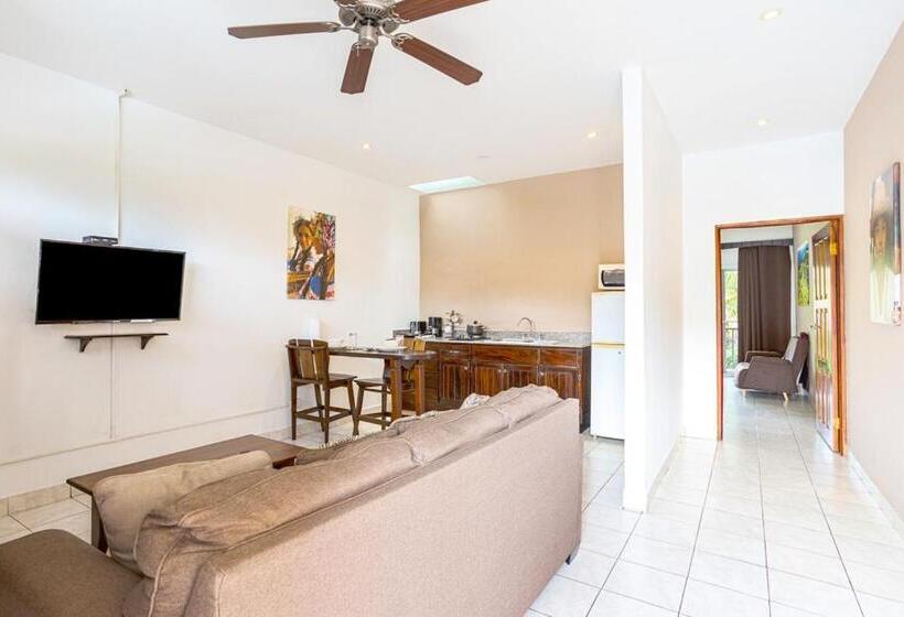 호텔 Downtown Suites